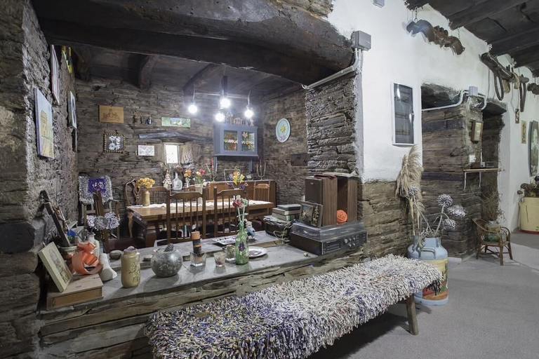 Food & Drinks, A Fonte das Bodas Pensión, Lugo