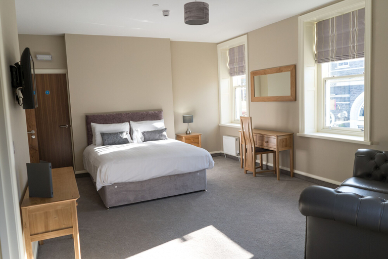 Bedroom 3, Tredegar Arms Hotel, Blaenau Gwent