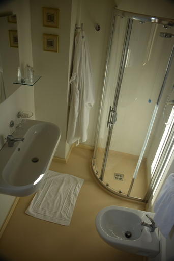Bathroom 5, Agriturismo Pozzuolo, Pesaro E Urbino