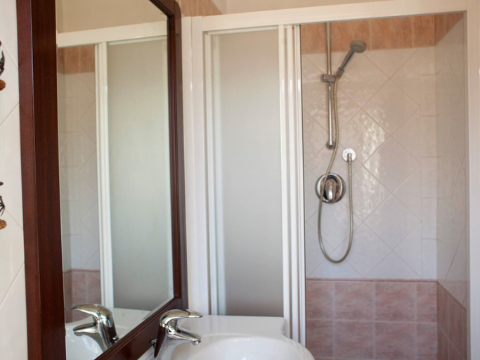 Bathroom 3, Maison Dei Miracoli, Pisa