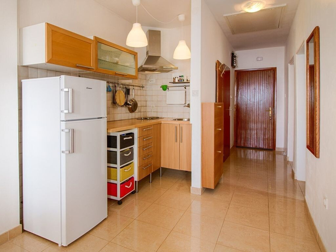 Others 4, Apartment Marijana With a sea View, Pula