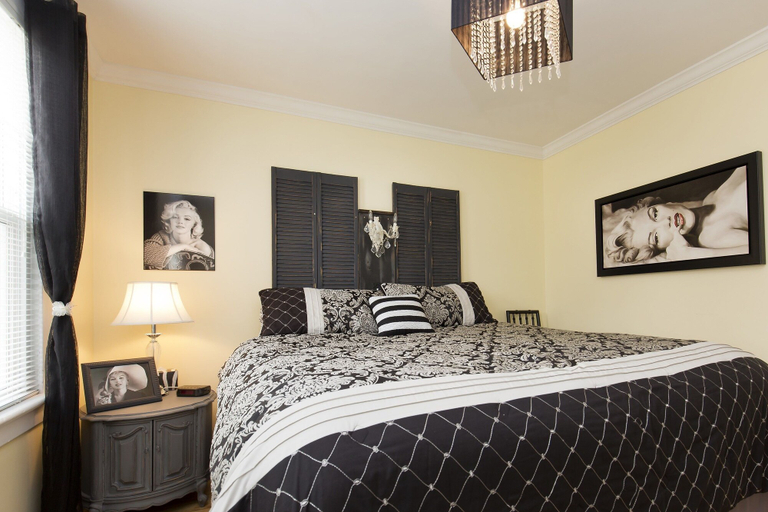 Bedroom 4, Charles Street Holiday Home, Division No. 2