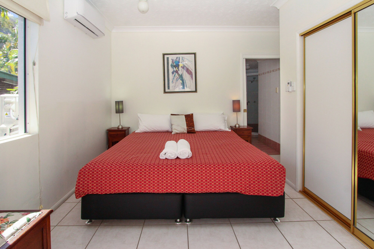 Bedroom 4, Champagne Apartment 1, Magnetic Island