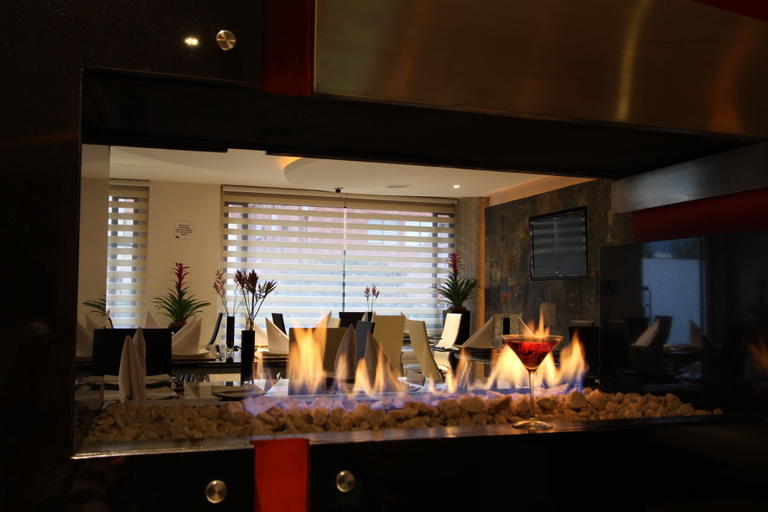 Public Area 4, Hotel Suites 108, Santafé de Bogotá