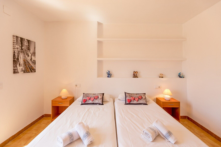 Bedroom 4, Ismael, Alicante