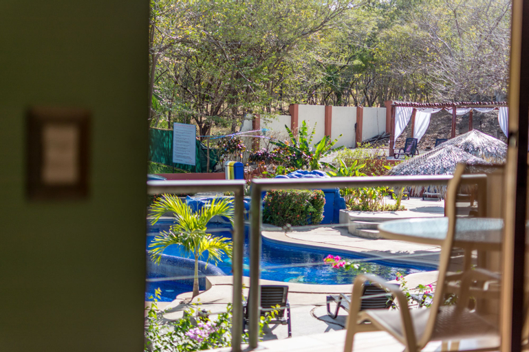 Villas Playa Hermosa Beach Hotel, Carrillo