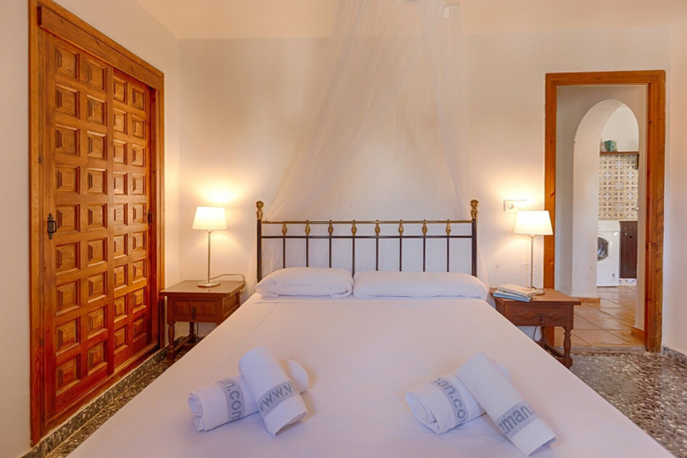 Bedroom 2, Morewood, Alicante