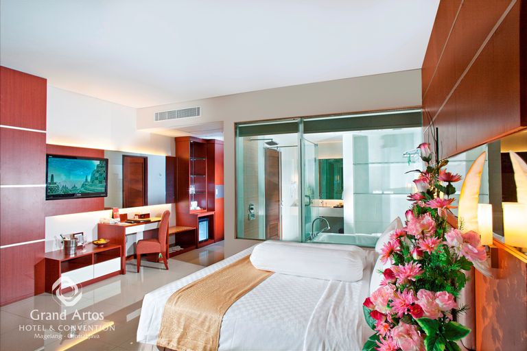 Grand Artos Hotel and Convention Magelang, Magelang