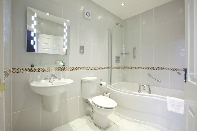 Bathroom 4, Skiddaw Hotel, Cumbria