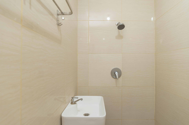 Bathroom 7