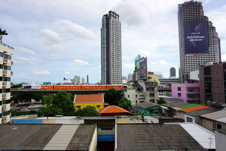 Others 4, Snoozzze Hostel, Bang Rak