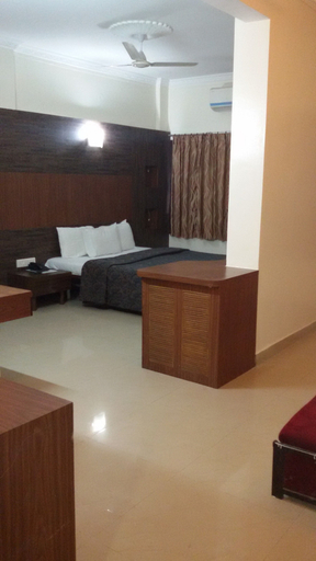 Others 4, Hotel Royal Enclave , Pune