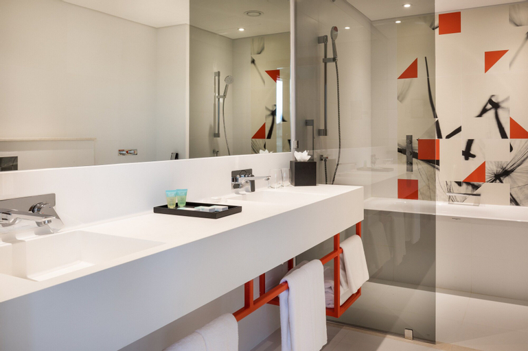 Studio M Arabian Plaza,