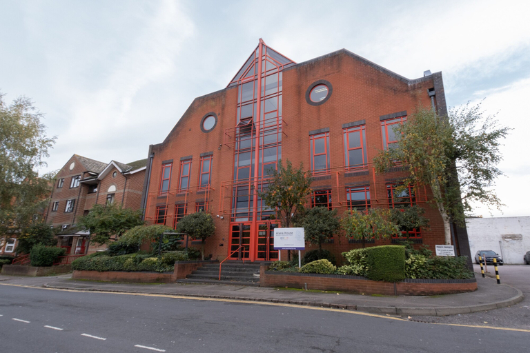 Exterior & Views, Reading Town Centre- Studio Apartment, Wokingham