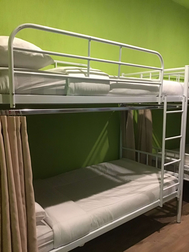 bandung hostel, Bandung