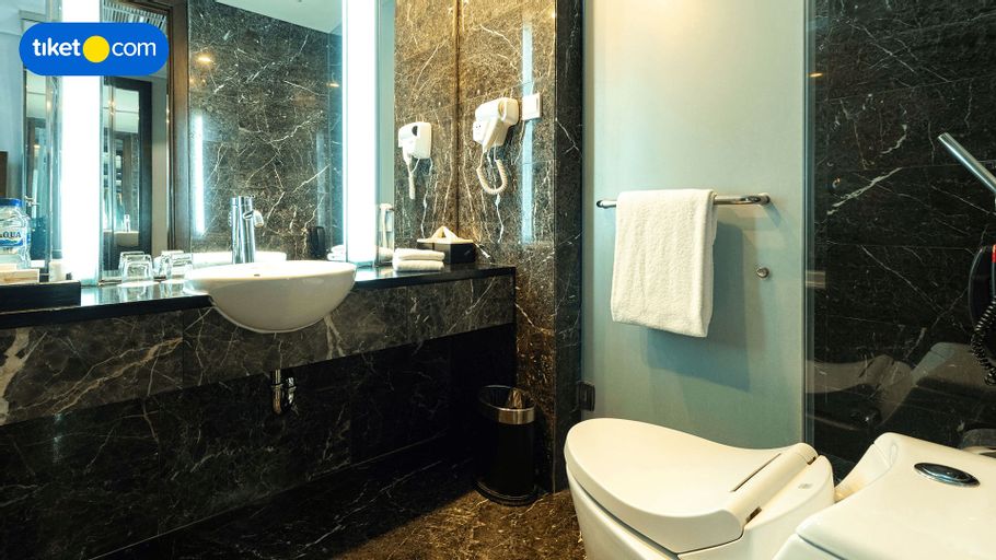 Bathroom 6