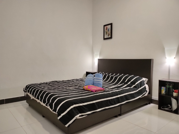 Bedroom 3, Aleesa Roomstay, Pasir Putih