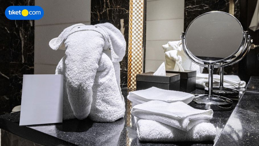 Bathroom 9