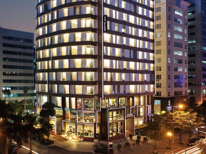 Novotel Suites Hanoi, Cầu Giấy