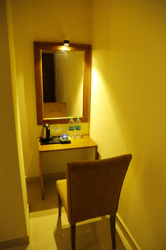 Others 4, Nitheesh Residency, Kancheepuram