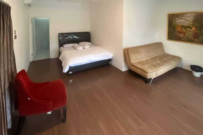 RedDoorz Plus @ Megamendung Puncak 2, Bogor