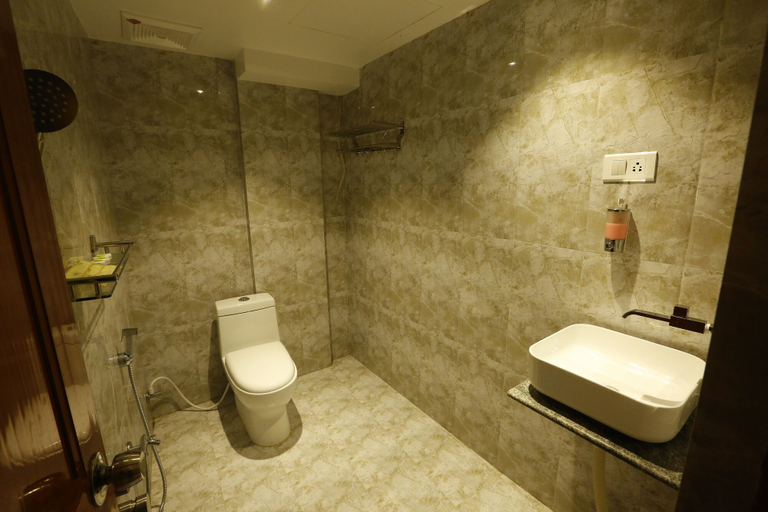 Bathroom 3, Nitheesh Residency, Kancheepuram
