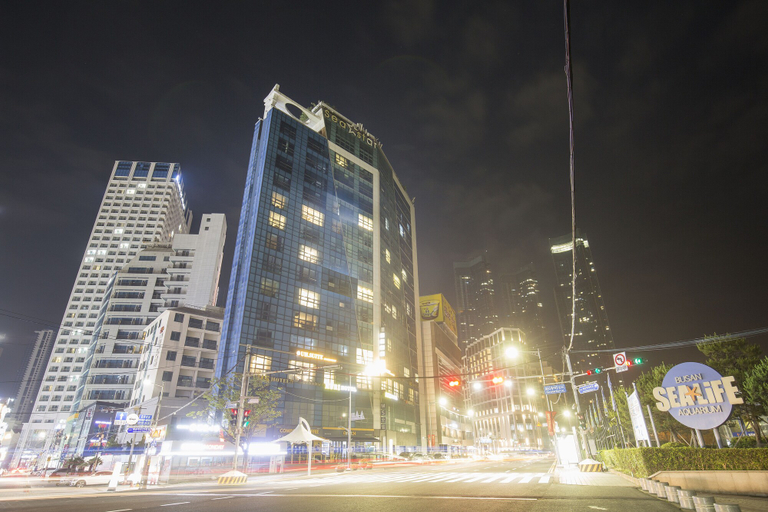 Exterior & Views 2, UH Suite Landscape, Haeundae