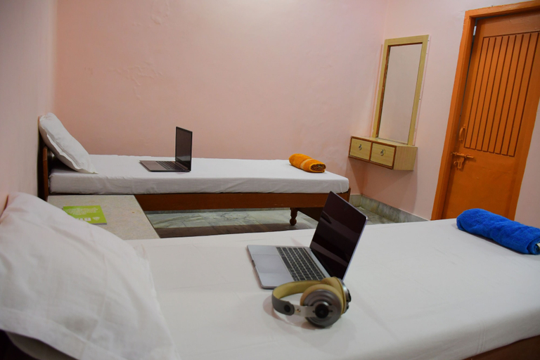 Bedroom 3, Mad Squad Hostel, Varanasi