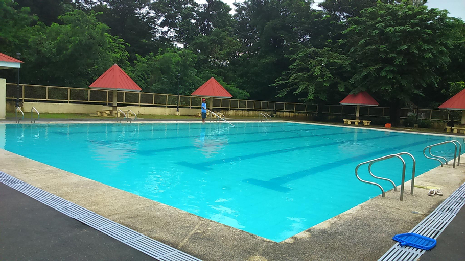 Kai Lodge, Morong
