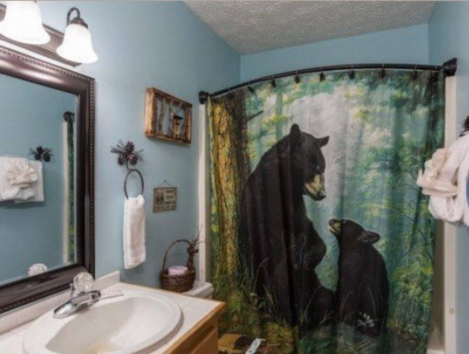 Bathroom, The Heart of Tennessee, Sevier