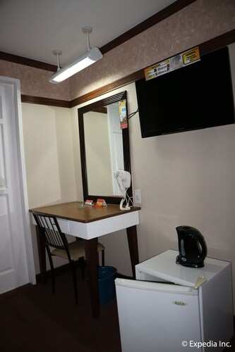 Hotel Sogo Sta. Rosa Laguna, Santa Rosa City