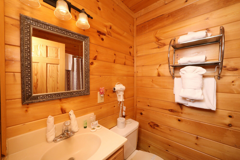 Bathroom 4, Blessed Nest - Four Bedroom Cabin, Sevier