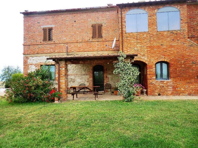 Exterior & Views 2, Azienda Agricola Podernuovo, Siena