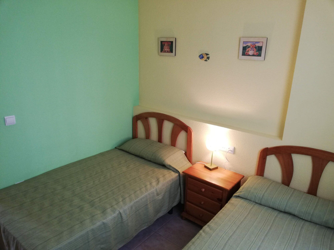Bedroom 2, Infante E3 - 9º, Valencia