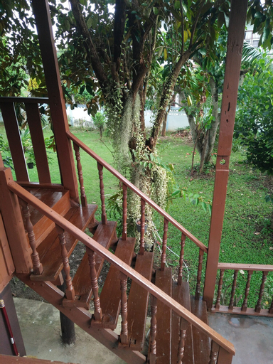 Three Moons Homestay, Doi Saket