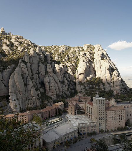 Others 5, Alberg Abat Oliba, Barcelona