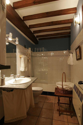 Bathroom 3, Cosy Apartment in Robledillo de Gata - 45 sqm - Fireplace, Cáceres