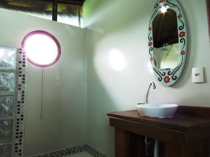 Bathroom, Morada Fenix Hospedagem, Palhoça