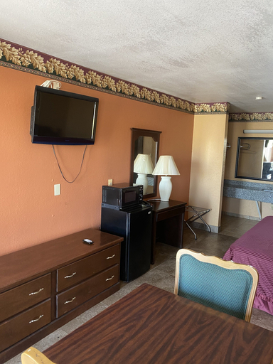 Others 5, Executive Inn and Suites, Hidalgo