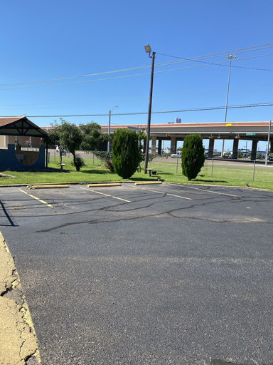 Exterior & Views 2, Executive Inn and Suites, Hidalgo
