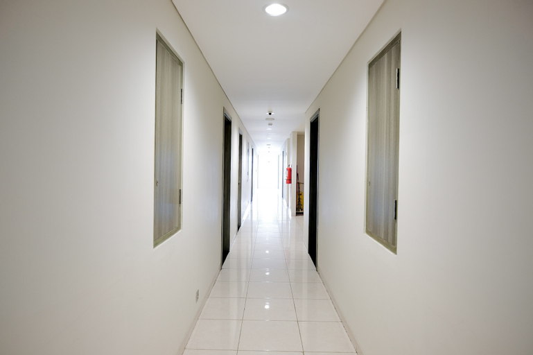 Sans Hotel Puri Indah Jakarta, West Jakarta