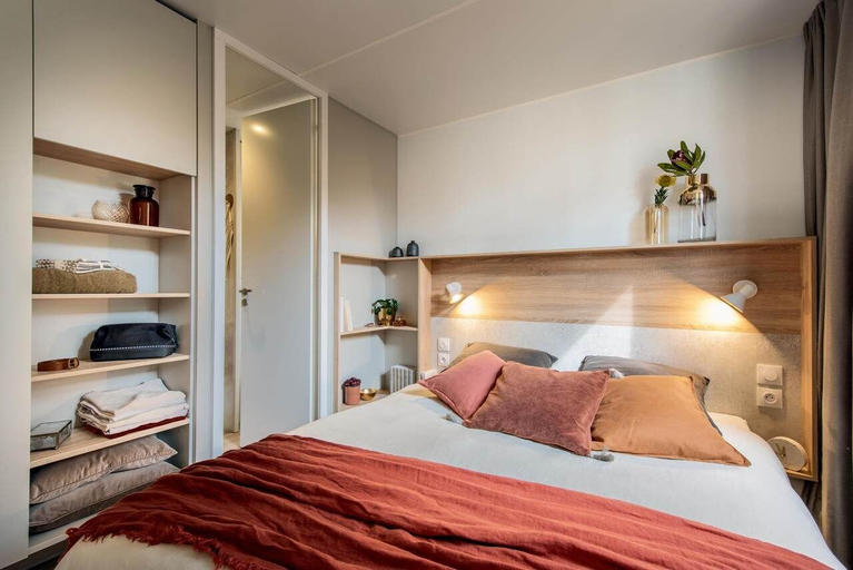 Bedroom 4, M&V Resort, Calvados