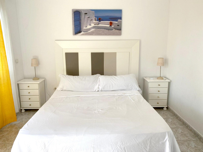 Bedroom, Sea View Apartment in Benalmadena, Shared Pool, Málaga