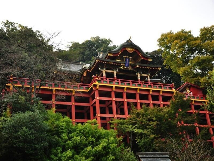 Yatomisou, Tara