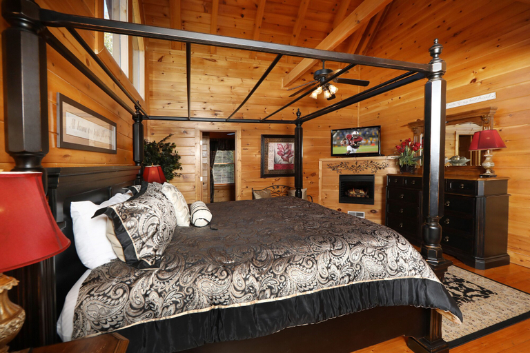 Bedroom 3, Blessed Nest - Four Bedroom Cabin, Sevier