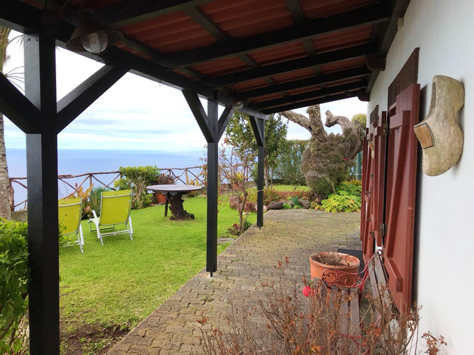 House With 2 Bedrooms in Fajã da Ovelha, With Wonderful sea View, Terrace and Wifi - 2 km From the Beach, Calheta