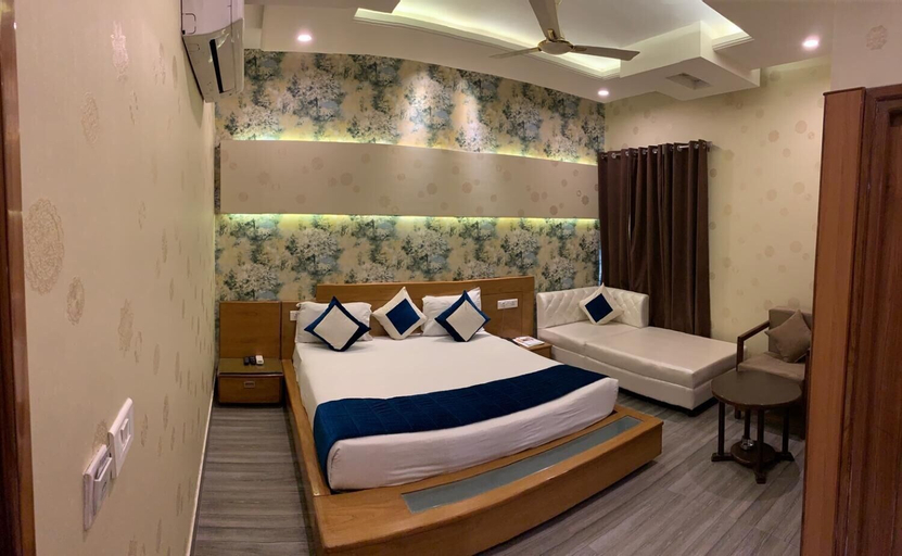 Gopinath The Grand, Karnal