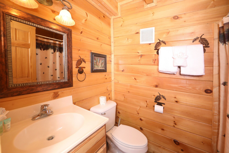 Bathroom 5, Echoes of Eden - Four Bedroom Cabin, Sevier