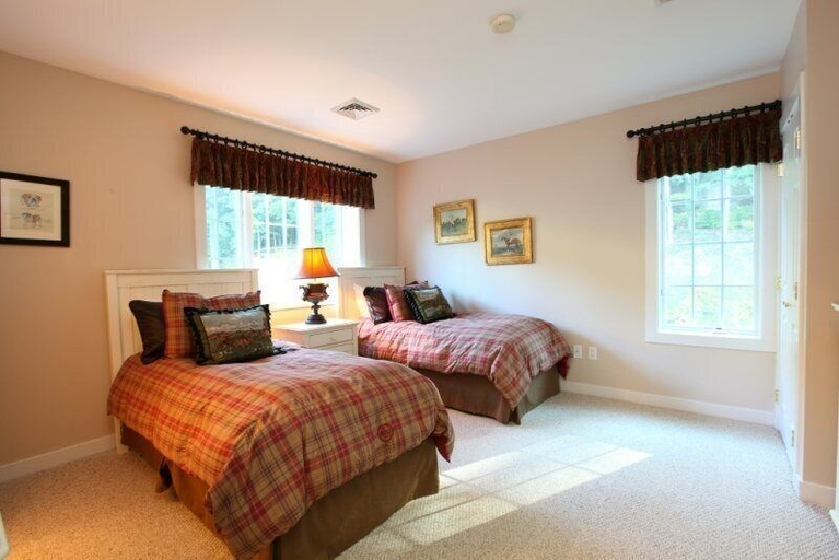 Bedroom 3, 4 BR Dog-friendly Overlook at Topnotch, Lamoille
