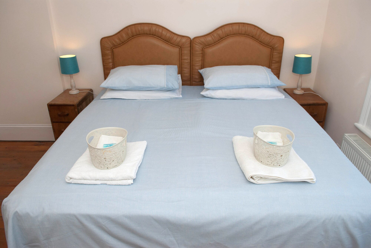 Bedroom 4, Muswell Hill B&B, London